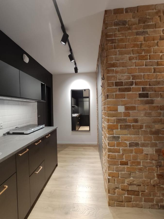 Red Wall Apartment In The Old Town Gdansk Exterior photo
